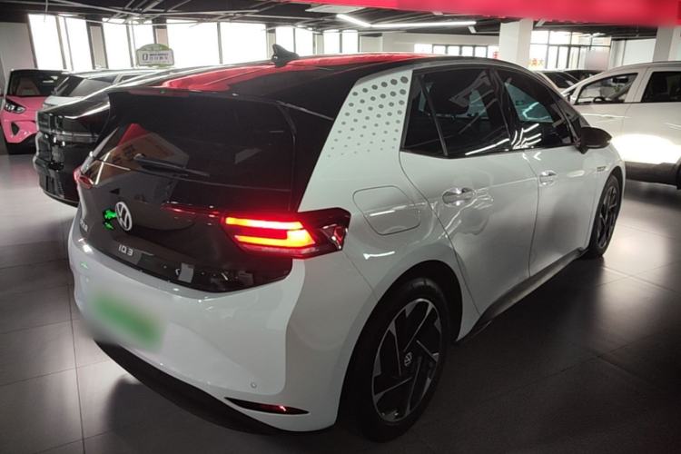 Used Volkswagen ID.3 2022 Active Pure Intelligent Enjoyment Edition Rear Right 45 Deg