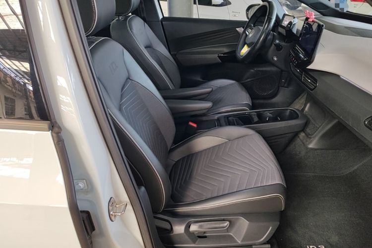 Used Volkswagen ID.3 2022 Active Pure Intelligent Enjoyment Edition Right Front Seat
