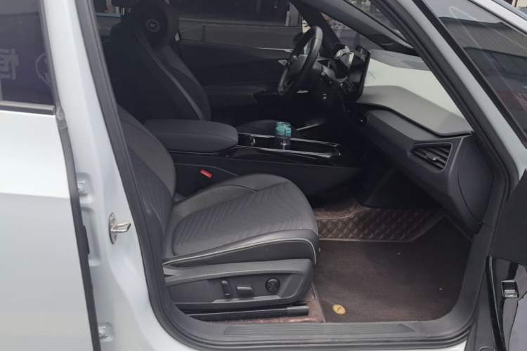 Used Volkswagen ID.3 2022 Active Pure Intelligent Enjoyment Edition Right Front Seat