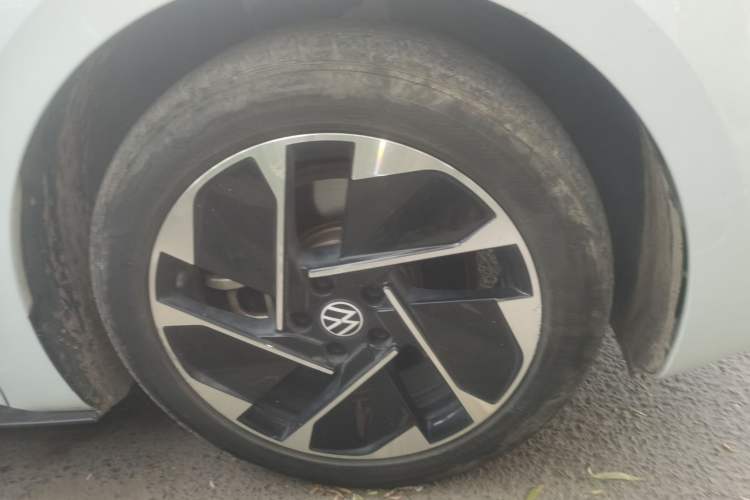 Used Volkswagen ID.3 2022 Active Pure Intelligent Enjoyment Edition Right Front Wheel Hub