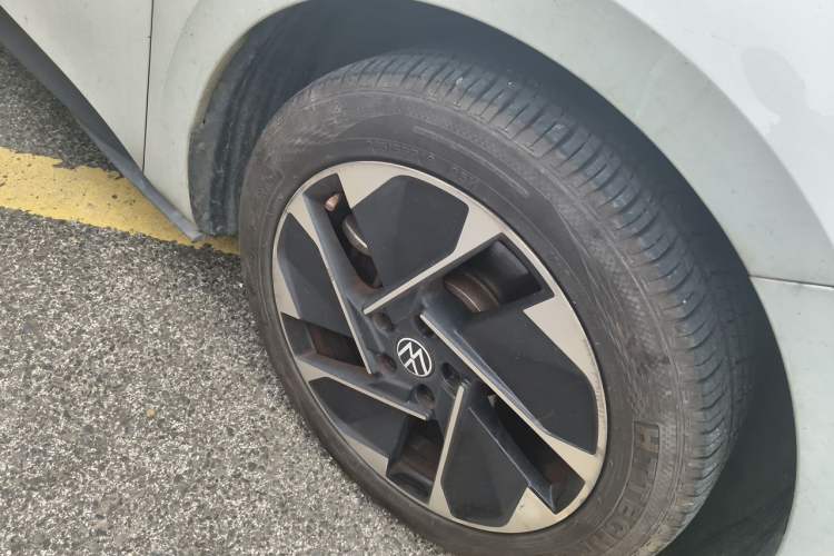 Used Volkswagen ID.3 2022 Active Pure Intelligent Enjoyment Edition Right Front Wheel Hub