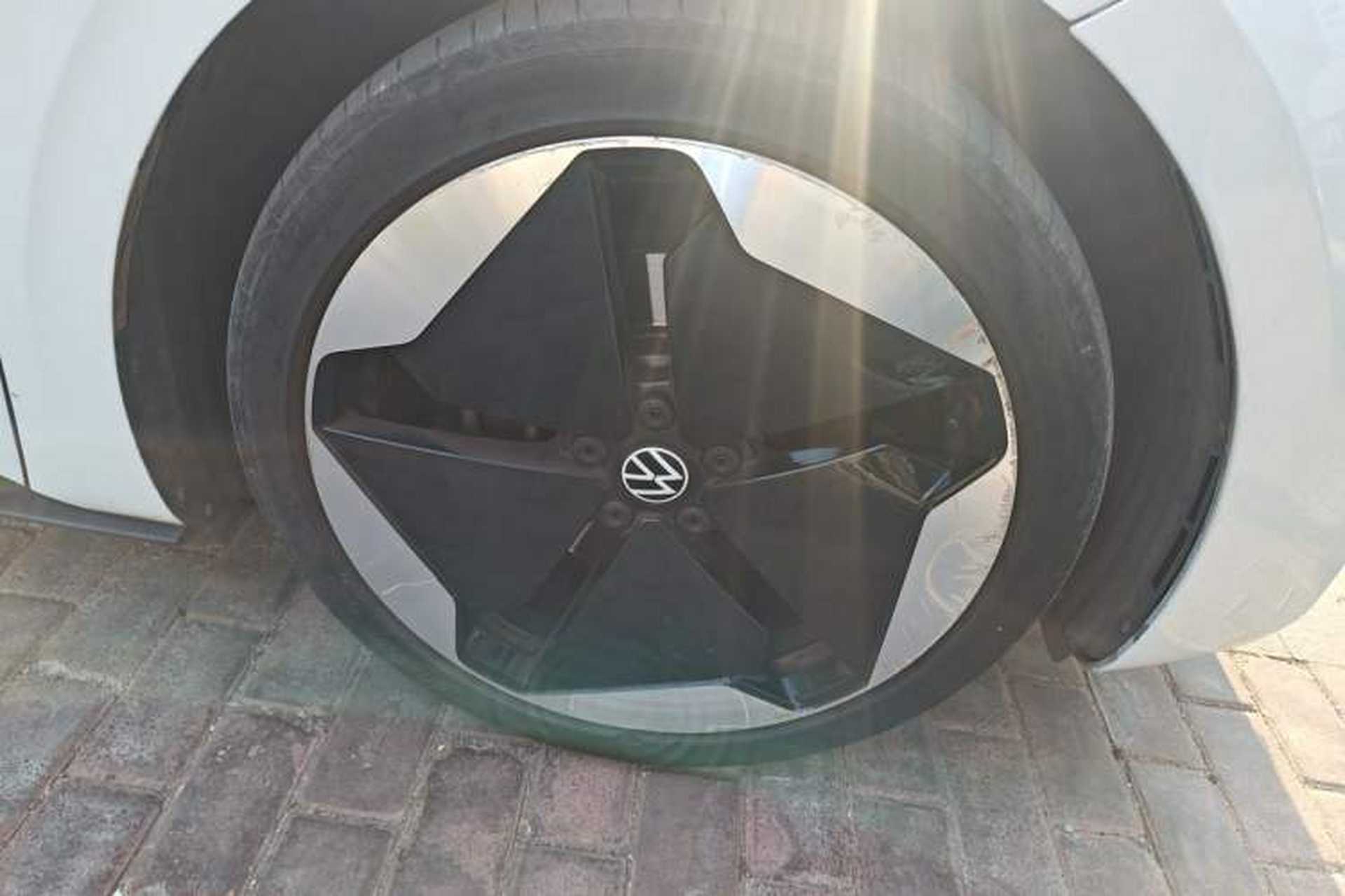 Used Volkswagen ID.3 2022 Pro Smart Edition Right Front Wheel Hub