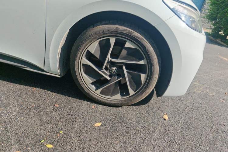 Used Volkswagen ID.3 2022 Active Pure Intelligent Enjoyment Edition Right Front Wheel Hub