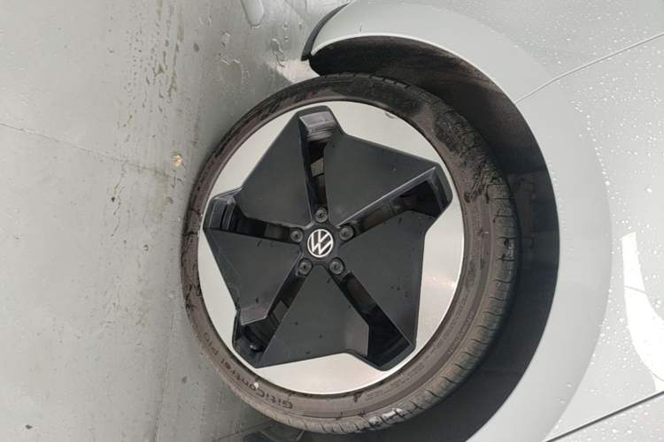 Used Volkswagen ID.3 2022 Pro Smart Edition Right Rear Wheel Hub