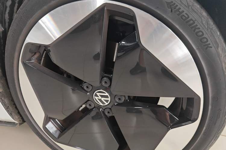 Used Volkswagen ID.3 2022 Pro Smart Edition Right Rear Wheel Hub
