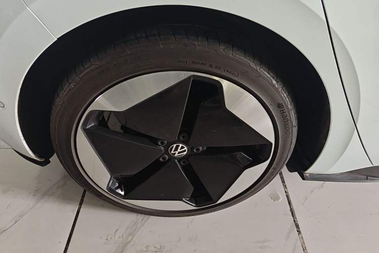 Used Volkswagen ID.3 2022 Pro Smart Edition Right Rear Wheel Hub