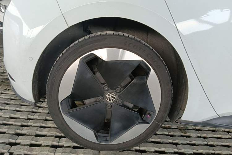 Used Volkswagen ID.3 2022 Pro Smart Edition Right Rear Wheel Hub