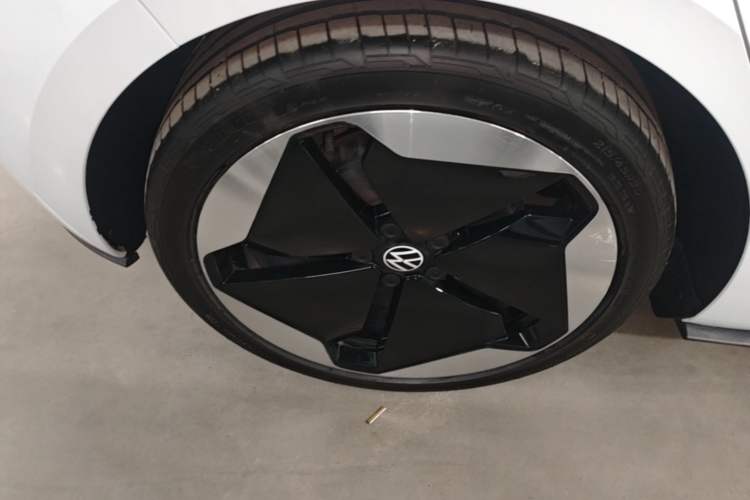 Used Volkswagen ID.3 2022 Pro Smart Edition Right Rear Wheel Hub