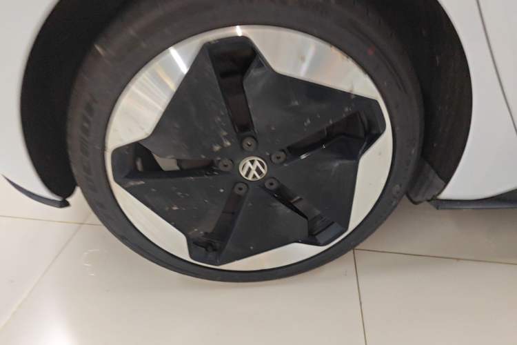 Used Volkswagen ID.3 2022 Pro Smart Edition Right Rear Wheel Hub
