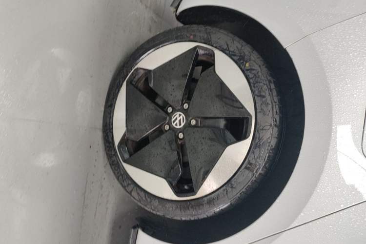 Used Volkswagen ID.3 2022 Pro Smart Edition Right Rear Wheel Hub