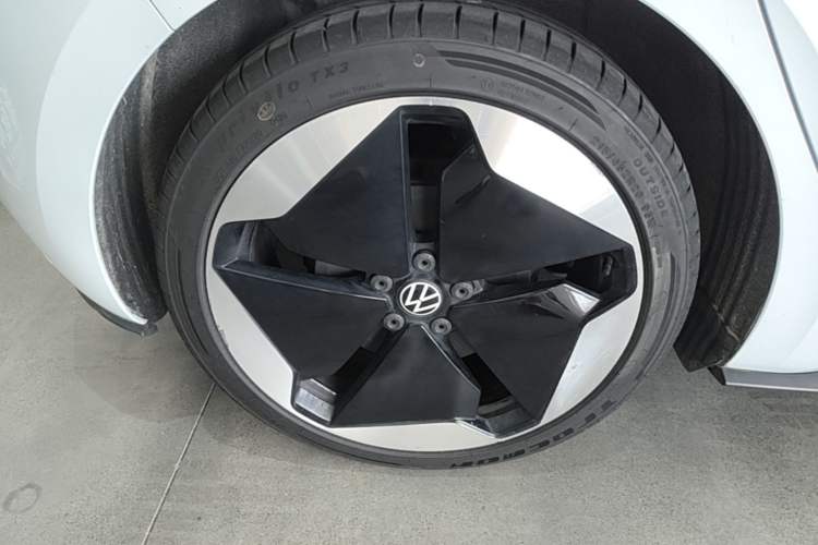 Used Volkswagen ID.3 2022 Pro Smart Edition Right Rear Wheel Hub