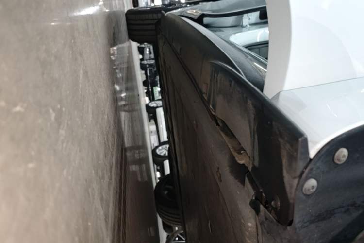 Used Volkswagen ID.3 2022 Pro Smart Edition Right Side Sill