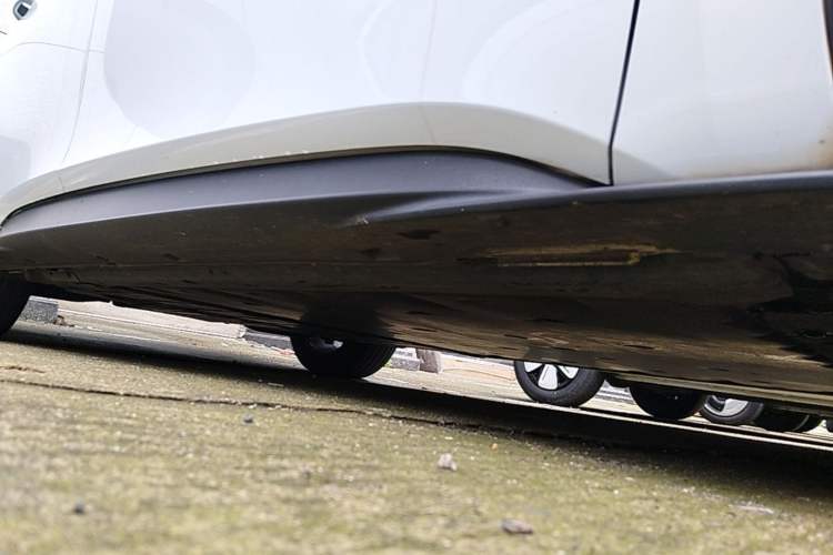 Used Volkswagen ID.3 2022 Active Pure Intelligent Enjoyment Edition Right Side Sill