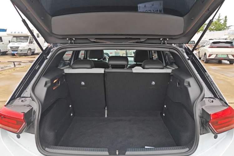 Used Volkswagen ID.3 2022 Pro Smart Edition Trunk