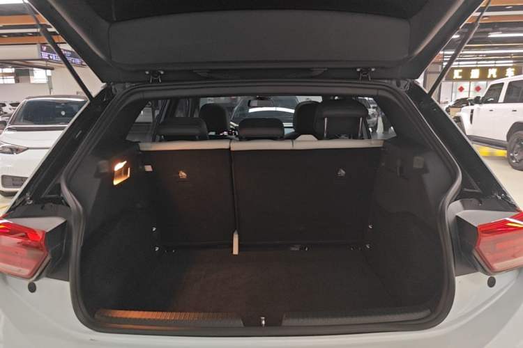 Used Volkswagen ID.3 2022 Pro Smart Edition Trunk
