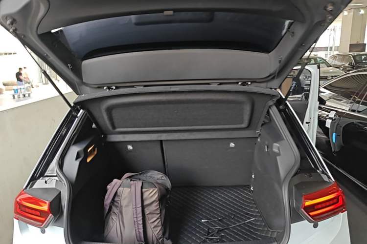 Used Volkswagen ID.3 2022 Pro Smart Edition Trunk