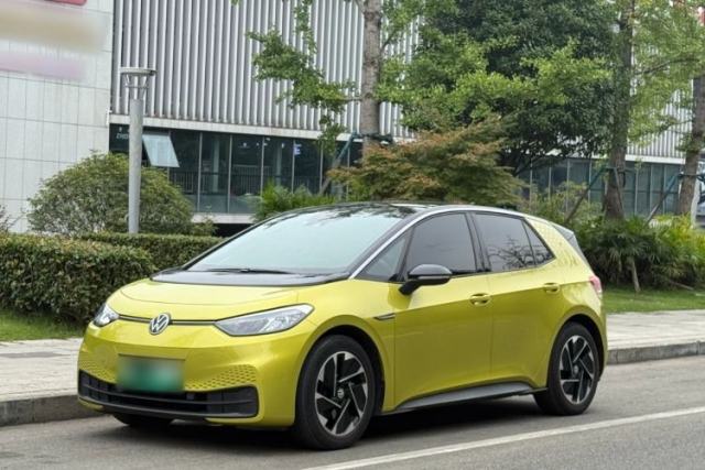 Ojetý Volkswagen ID.3 2022 Active Pure Intelligent Enjoyment Edition
