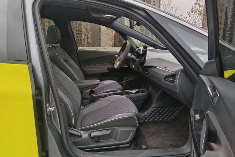 Used Volkswagen ID.3 2022 Active Pure Intelligent Enjoyment Edition Interior 11