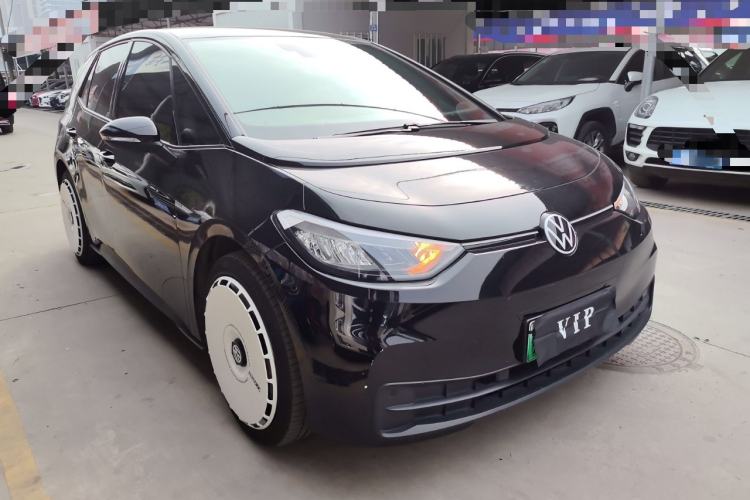 Used Volkswagen ID.3 2023 Upgraded Model Pure Intelligent Enjoyment Version Front Right 45 Deg