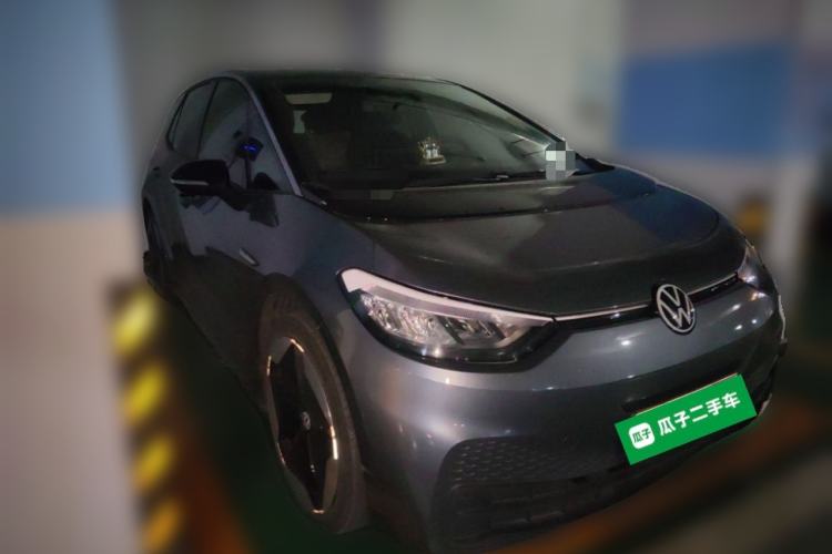 Used Volkswagen ID.3 2023 Upgraded Model Pure Intelligent Enjoyment Version Front Right 45 Deg
