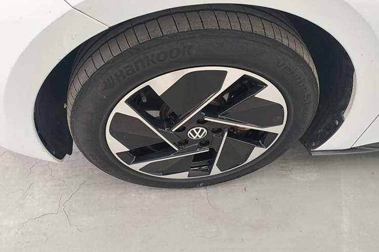 Used Volkswagen ID.3 2023 Pure Smart Edition Left Front Wheel Hub