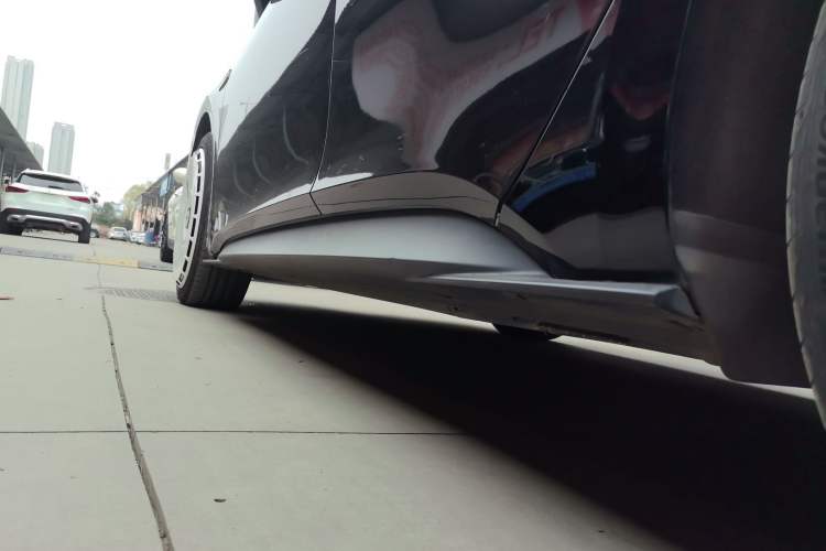 Used Volkswagen ID.3 2023 Upgraded Model Pure Intelligent Enjoyment Version Left Side Sill