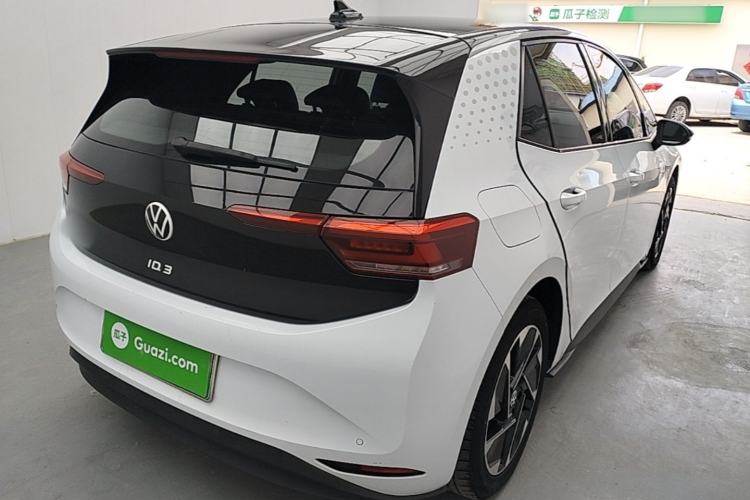 Used Volkswagen ID.3 2023 Pure Smart Edition Rear Right 45 Deg