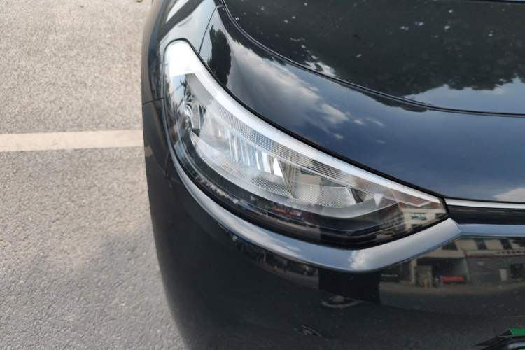 Used Volkswagen ID.3 2023 Pure Smart Edition Right Front Headlight