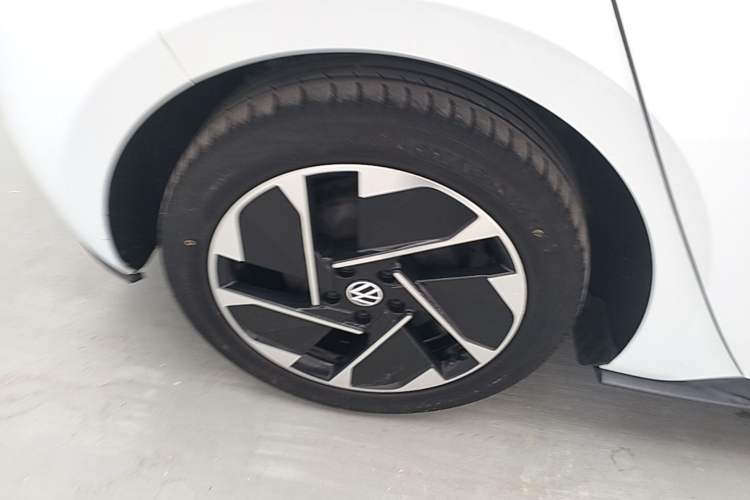 Used Volkswagen ID.3 2023 Pure Smart Edition Right Rear Wheel Hub