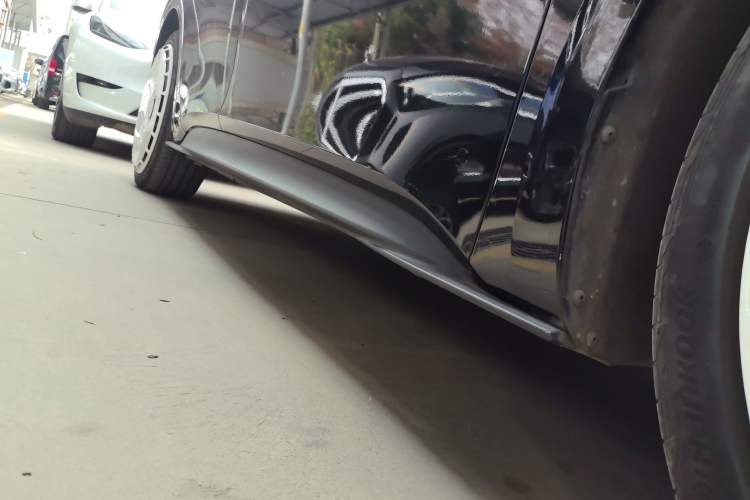 Used Volkswagen ID.3 2023 Upgraded Model Pure Intelligent Enjoyment Version Right Side Sill