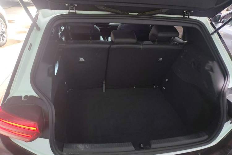 Used Volkswagen ID.3 2023 Upgraded Model Pure Intelligent Enjoyment Version Trunk