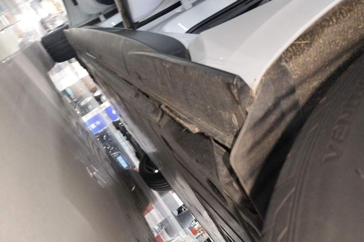Used Volkswagen ID.3 2023 Upgraded Model Pure Intelligent Enjoyment Version Left Side Sill