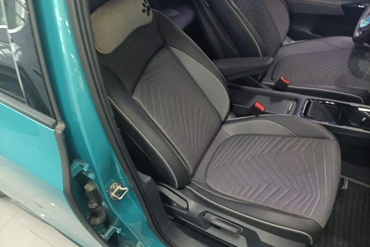Used Volkswagen ID.3 2023 Upgraded Model Pure Intelligent Enjoyment Version Right Front Seat