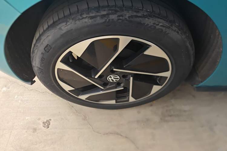 Used Volkswagen ID.3 2023 Pure Smart Edition Right Rear Wheel Hub