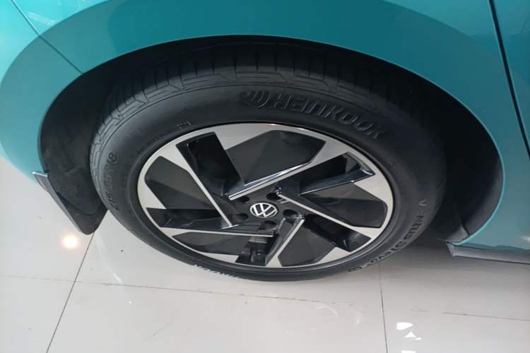 Used Volkswagen ID.3 2023 Upgraded Model Pure Intelligent Enjoyment Version Right Rear Wheel Hub