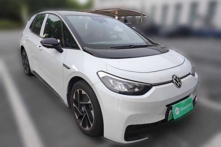 Used Volkswagen ID.3 2023 Pure Smart Edition Front Right 45 Deg