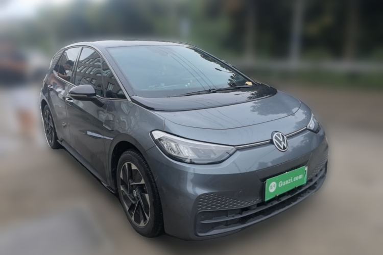 Used Volkswagen ID.3 2023 Pure Smart Edition Front Right 45 Deg