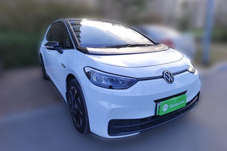 Used Volkswagen ID.3 2023 Pure Smart Edition Front Right 45 Deg