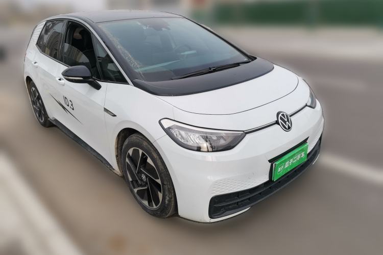 Used Volkswagen ID.3 2023 Pure Smart Edition Front Right 45 Deg