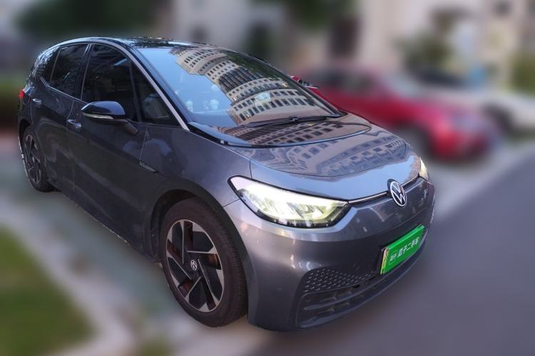 Used Volkswagen ID.3 2023 Upgraded Model Pure Intelligent Enjoyment Version Front Right 45 Deg