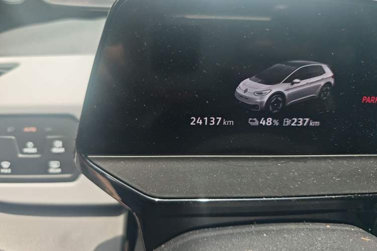 Used Volkswagen ID.3 2023 Pure Smart Edition Odometer Close Up
