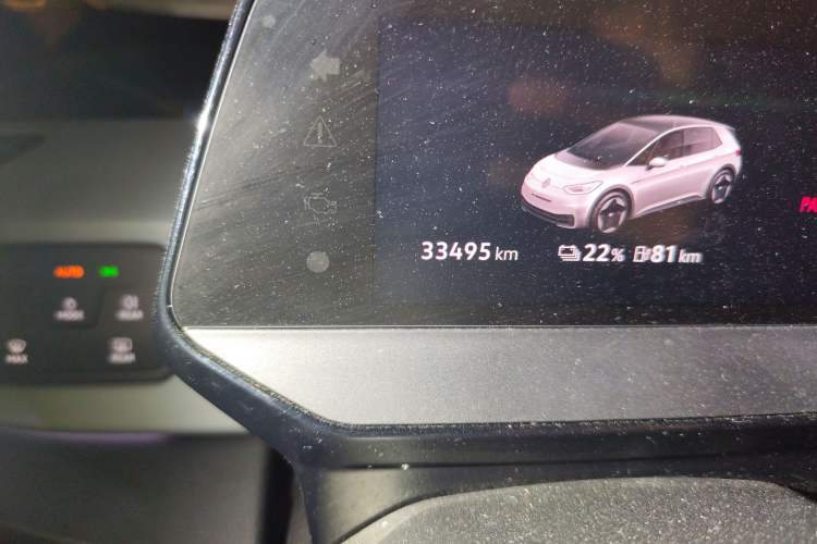 Used Volkswagen ID.3 2023 Upgraded Model Pure Intelligent Enjoyment Version Odometer Close Up