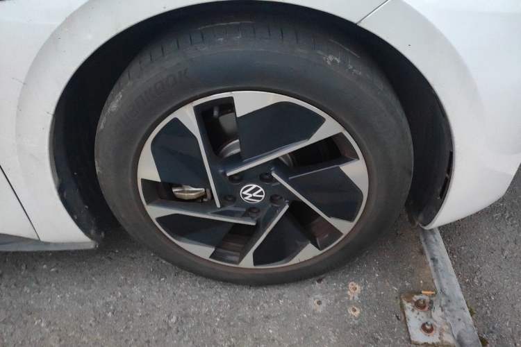 Used Volkswagen ID.3 2023 Pure Smart Edition Right Front Wheel Hub