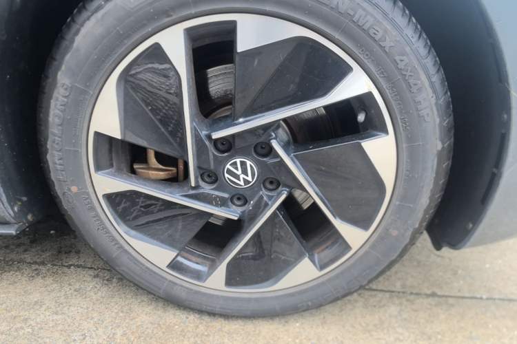 Used Volkswagen ID.3 2023 Pure Smart Edition Right Front Wheel Hub