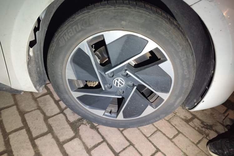 Used Volkswagen ID.3 2023 Upgraded Model Pure Intelligent Enjoyment Version Right Front Wheel Hub
