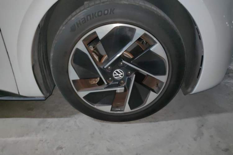 Used Volkswagen ID.3 2023 Pure Smart Edition Right Front Wheel Hub