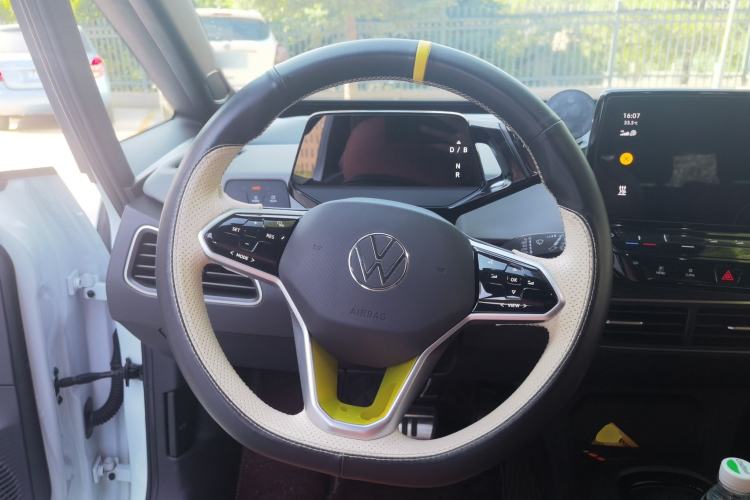 Used Volkswagen ID.3 2023 Upgraded Model Pure Intelligent Enjoyment Version Steering Wheel