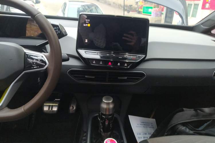 Used Volkswagen ID.3 2023 Pure Smart Edition Audio And AC Panel