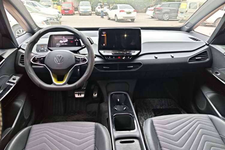 Used Volkswagen ID.3 2023 Pure Smart Edition Center Console