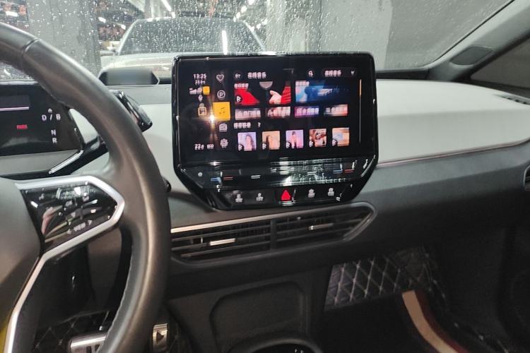 Used Volkswagen ID.3 2023 Pure Smart Edition Center Console
